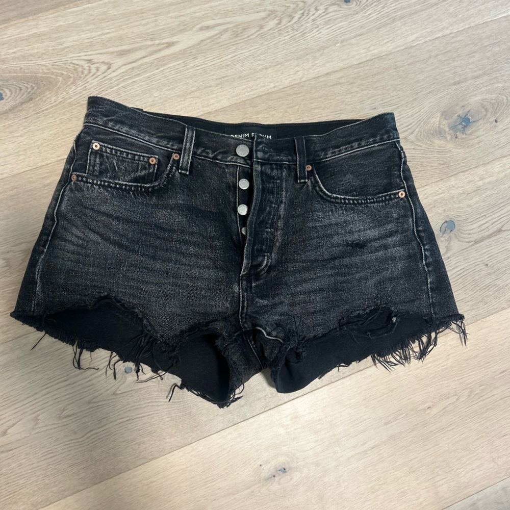 Aritzia shorts